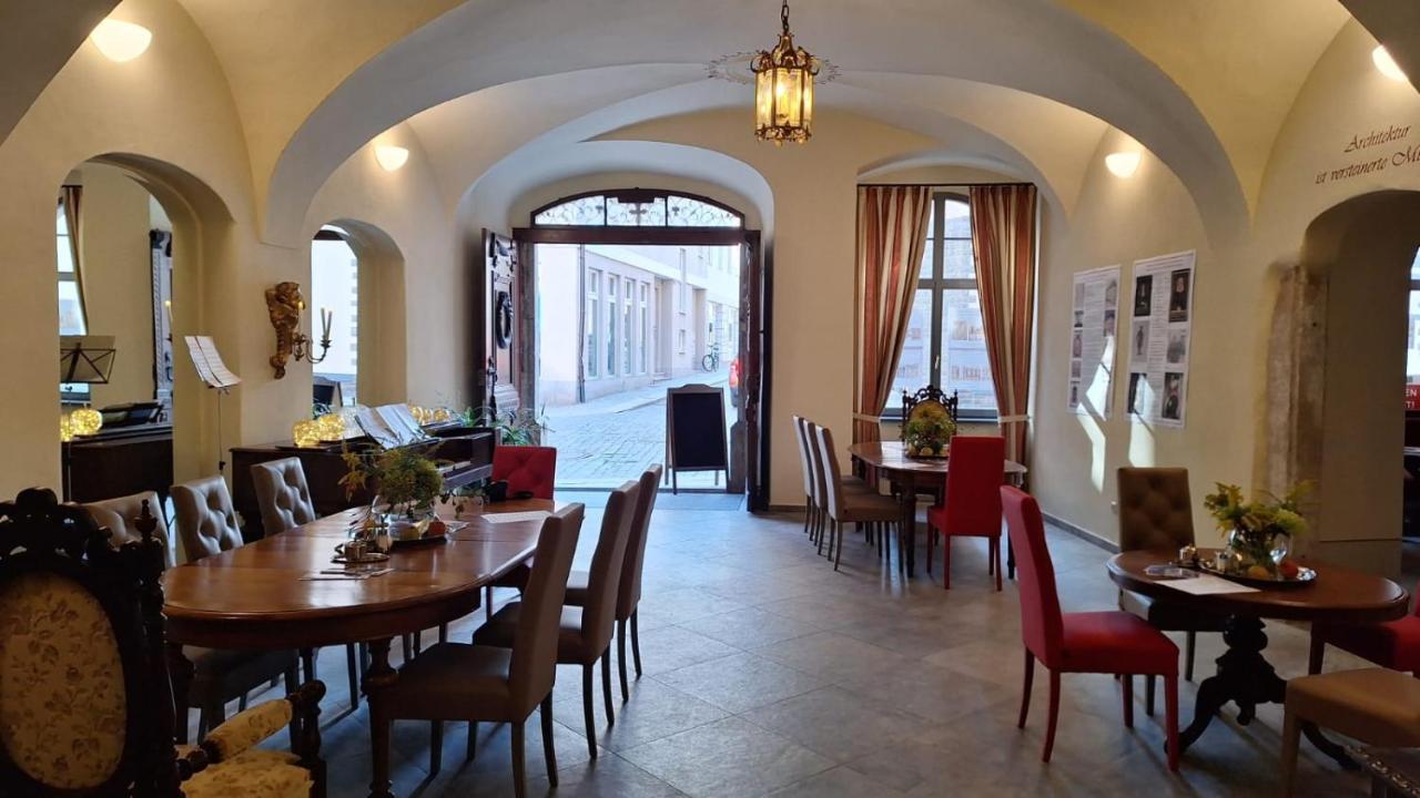 Stadtpalais Familien-Suite 4 Zimmer Mit Galerie Maximal 6 Personen 바우트젠 외부 사진
