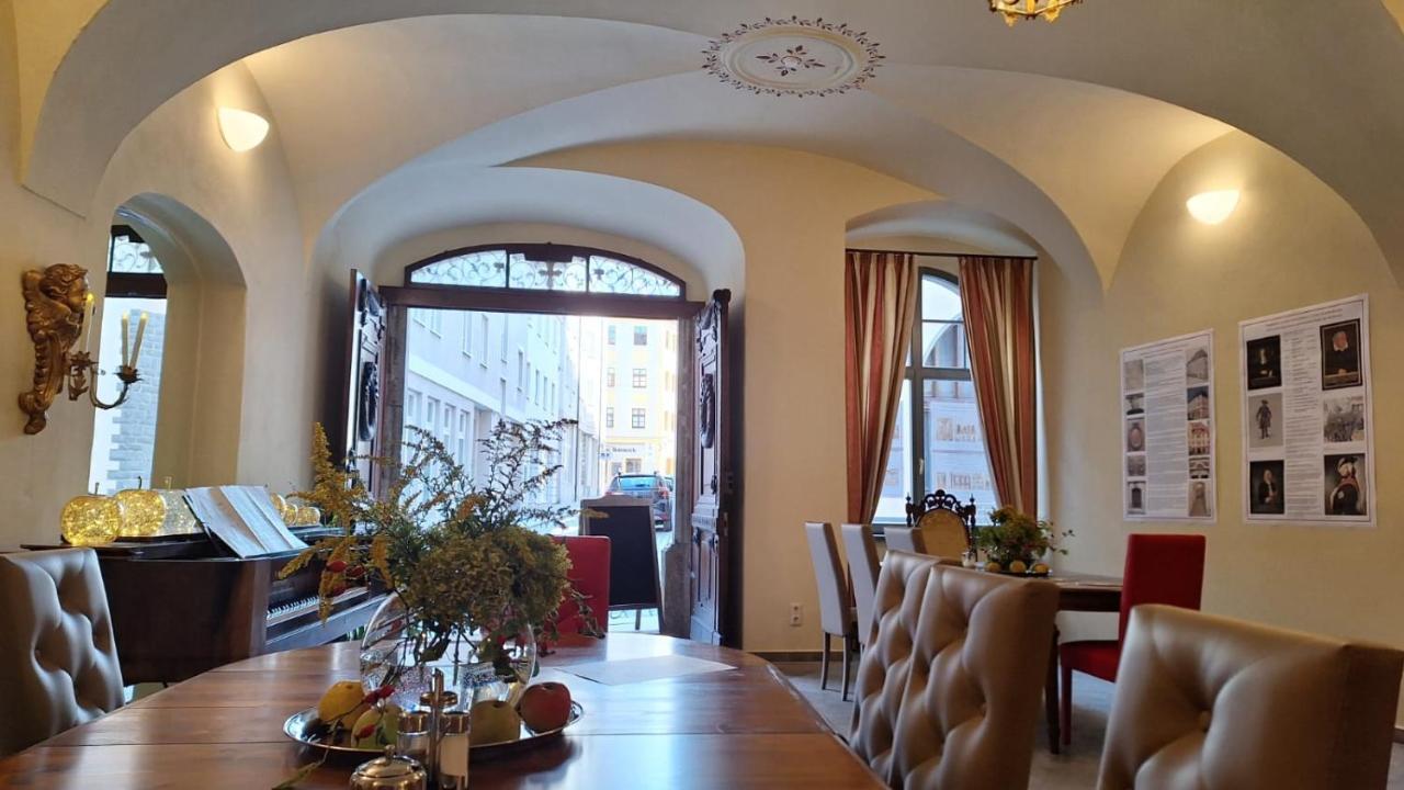 Stadtpalais Familien-Suite 4 Zimmer Mit Galerie Maximal 6 Personen 바우트젠 외부 사진