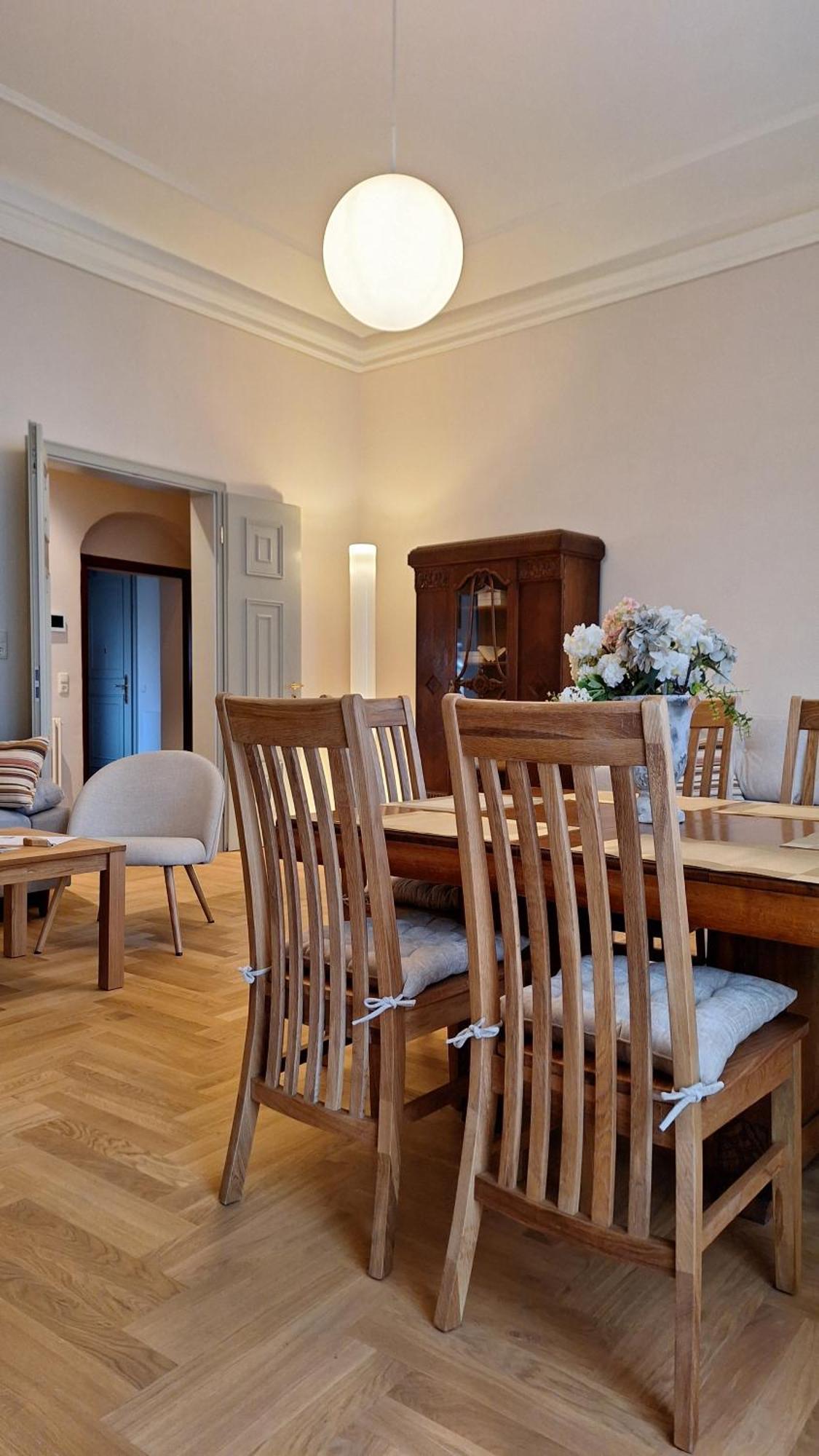Stadtpalais Familien-Suite 4 Zimmer Mit Galerie Maximal 6 Personen 바우트젠 외부 사진