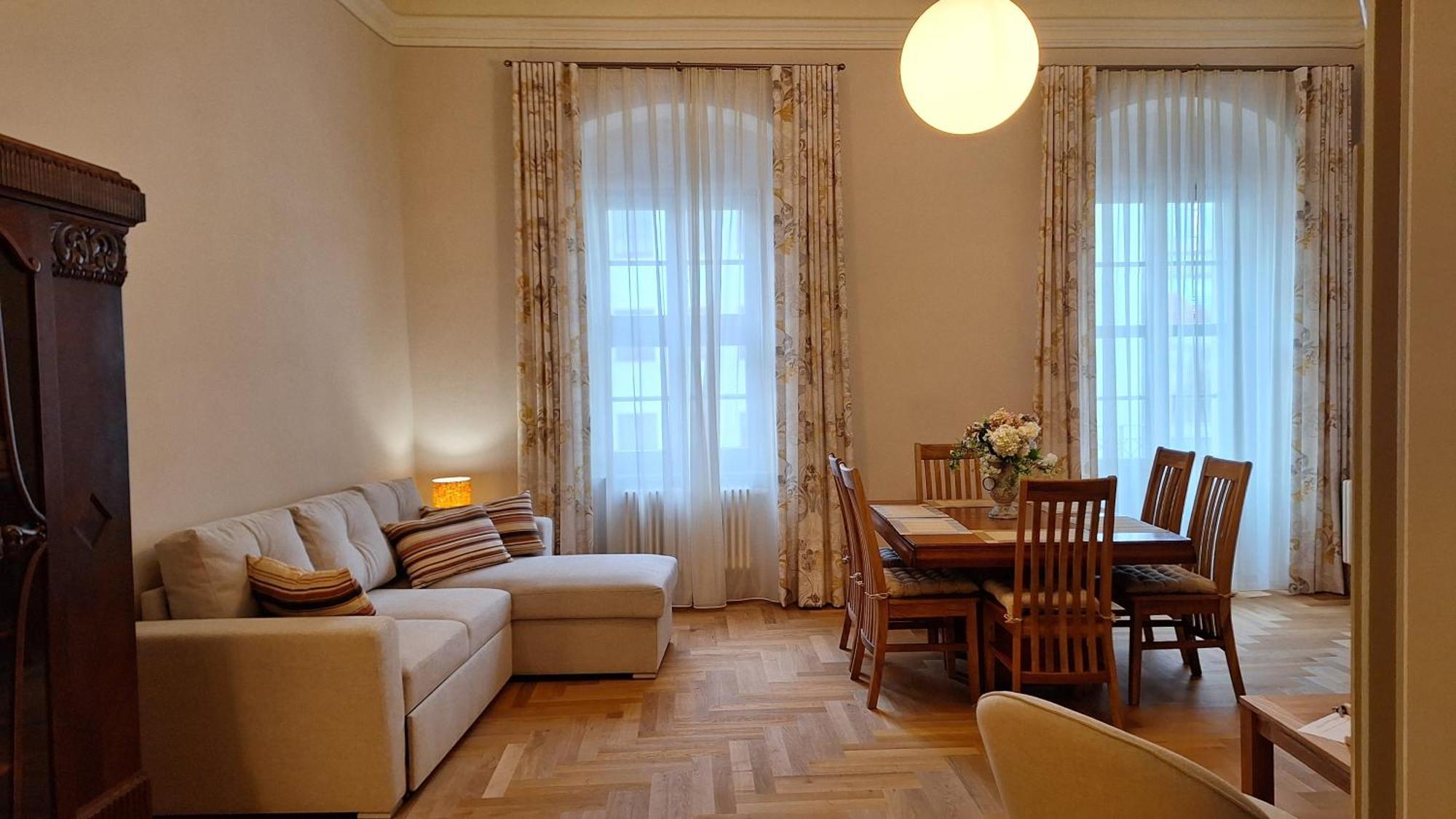 Stadtpalais Familien-Suite 4 Zimmer Mit Galerie Maximal 6 Personen 바우트젠 외부 사진