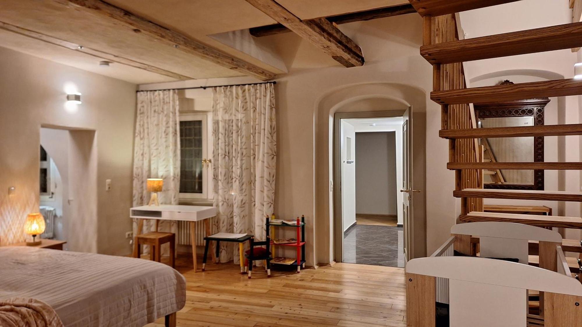 Stadtpalais Familien-Suite 4 Zimmer Mit Galerie Maximal 6 Personen 바우트젠 외부 사진
