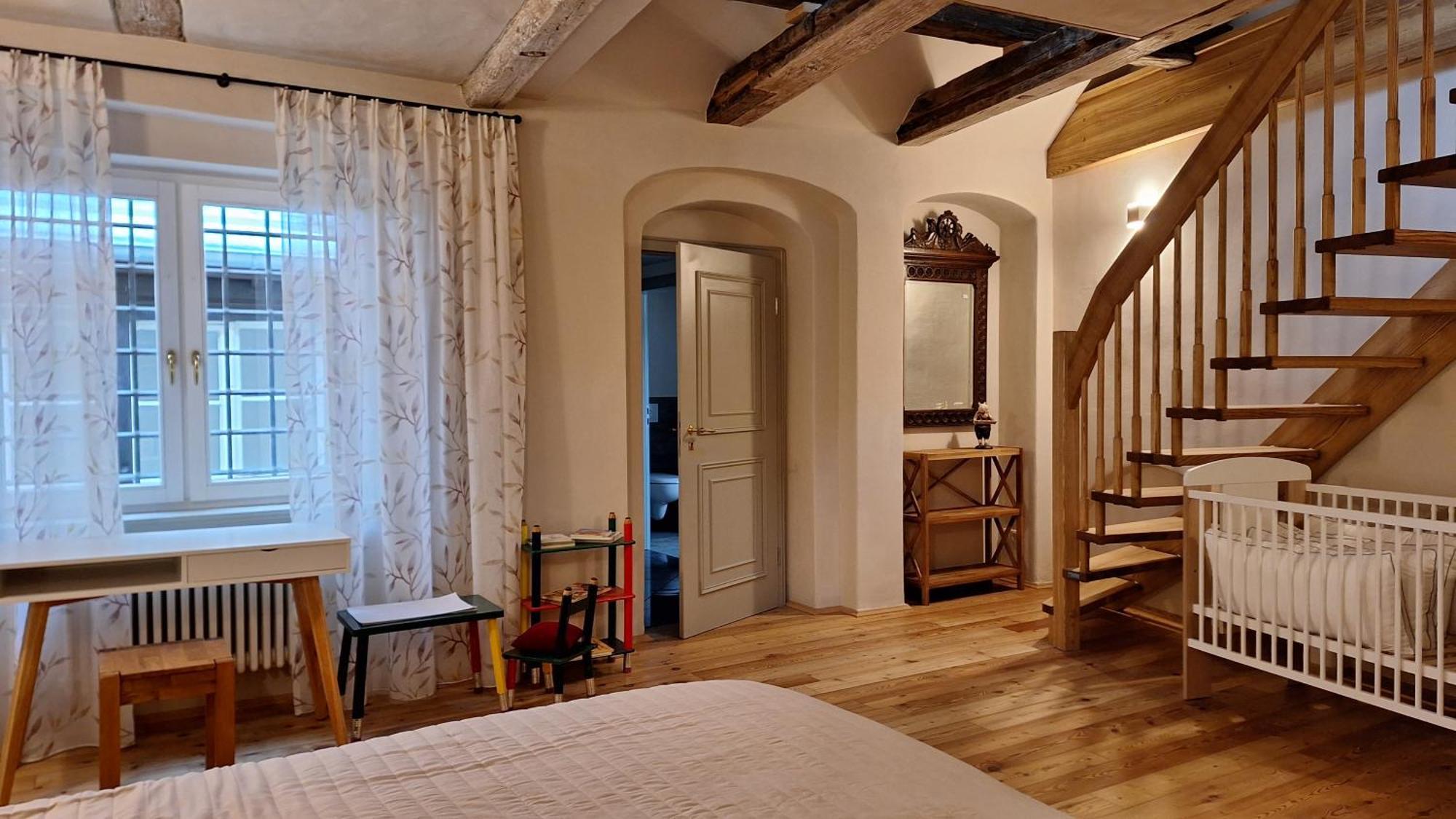 Stadtpalais Familien-Suite 4 Zimmer Mit Galerie Maximal 6 Personen 바우트젠 외부 사진