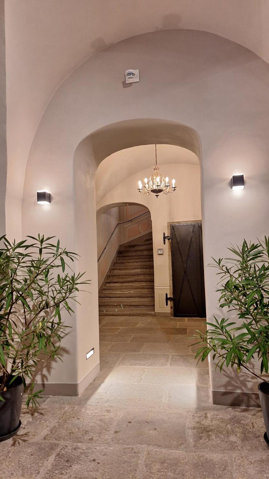 Stadtpalais Familien-Suite 4 Zimmer Mit Galerie Maximal 6 Personen 바우트젠 외부 사진
